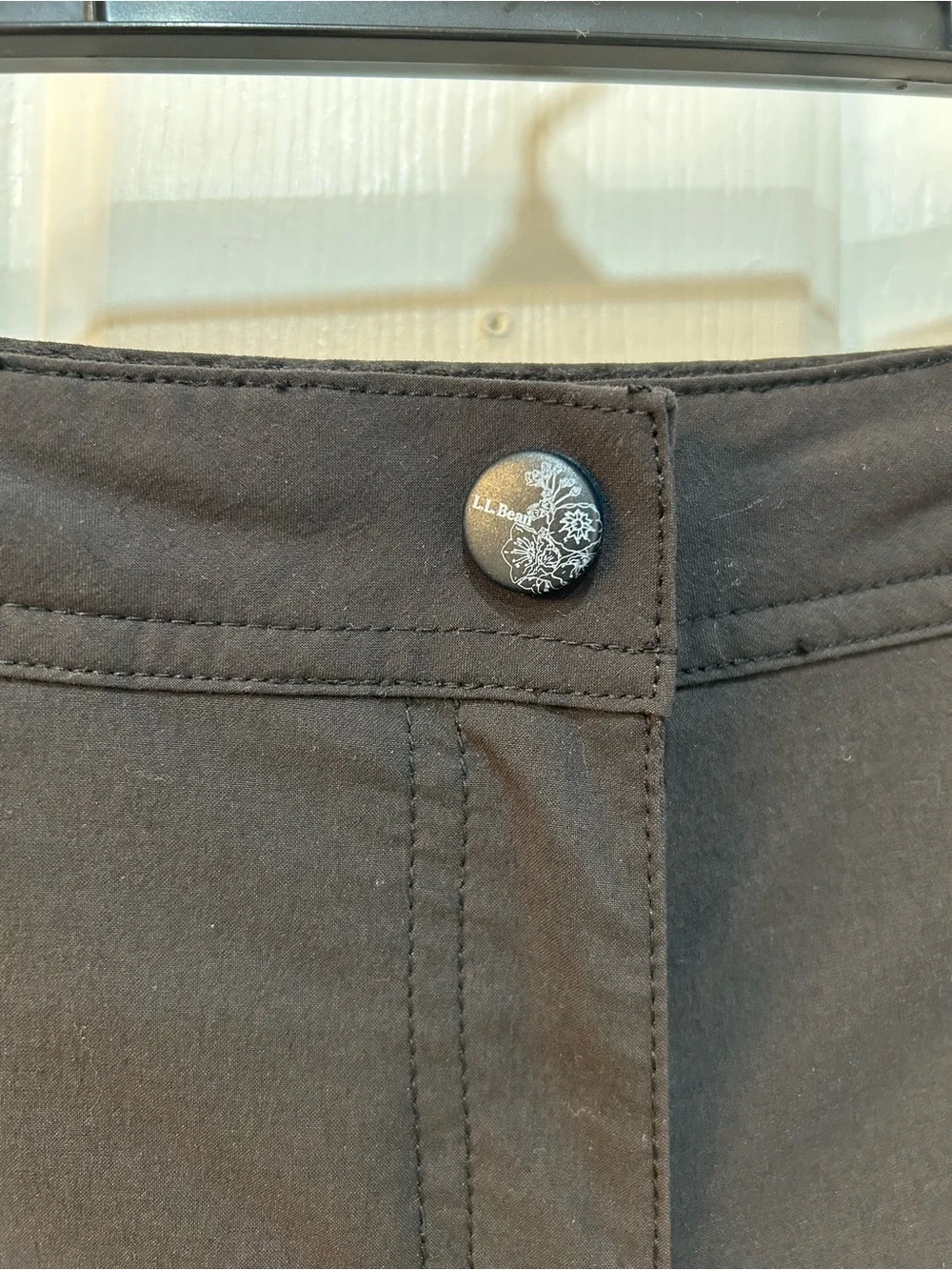 LL BEAN Comfort Trail Pants Black Women’s 10 Pet. UPF 50 Hiking Sun Smart Cargo